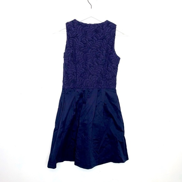 Vineyard Vines Leaf Lace Dress in Blue size 00 - Picture 4 of 9